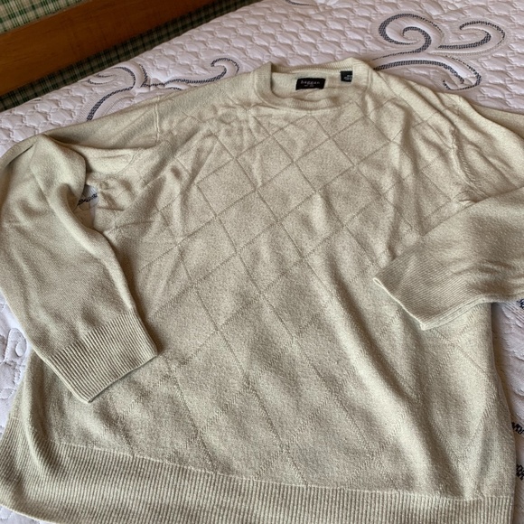 Haggar cream sweater Medium - Picture 2 of 4